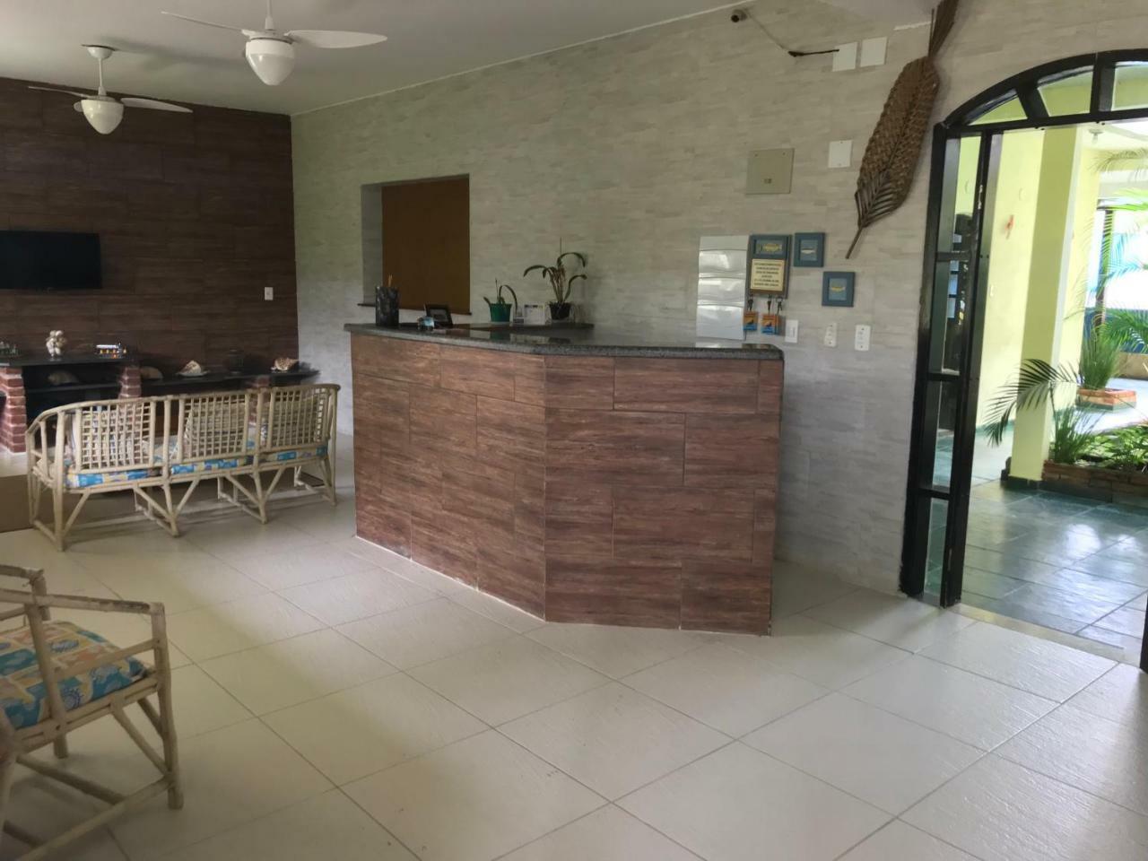 Boramar Inn *